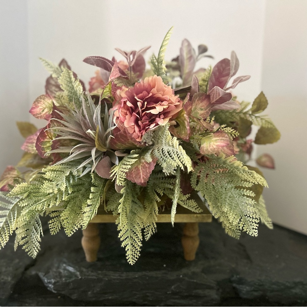 Chic Faux Floral Arrangement with Green and Pink Hues